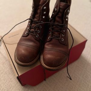 Redwing boots , like new 8D